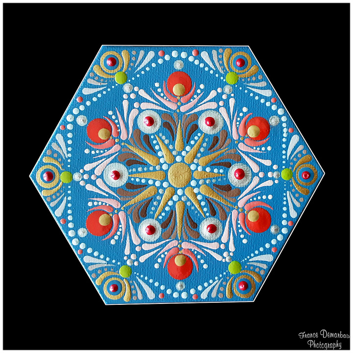 MANDALA 114 - toile hexagonale 15cm