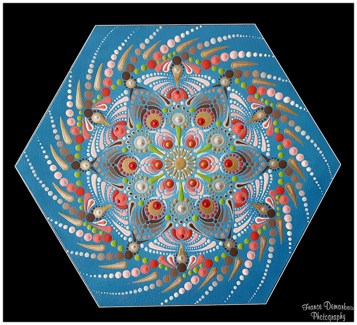 MANDALA 114 - toile hexagonale 30cm